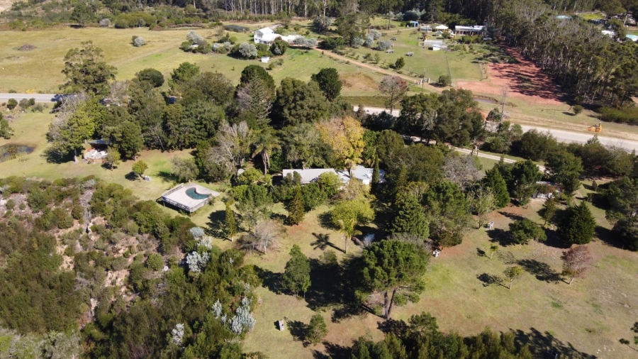 4 Bedroom Property for Sale in Roodefontein AH Western Cape